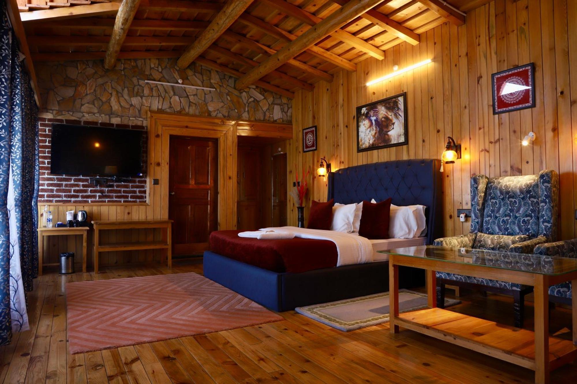 Kasar Himalaya Holiday Resort, Binsar Rd Алмора Экстерьер фото